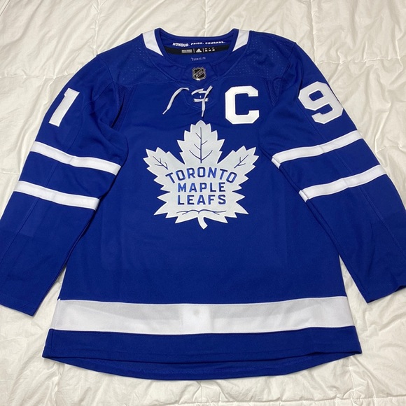 Toronto Maple Leafs John Tavares Home Jersey Size 44 - Picture 1 of 4